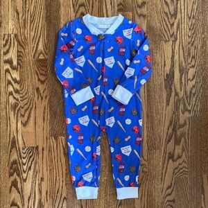 Adorable blue Take me out to the ballgame/baseball themed zip up pj, size 3T.